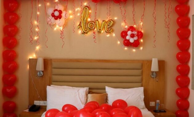 How to decorate room on anniversary