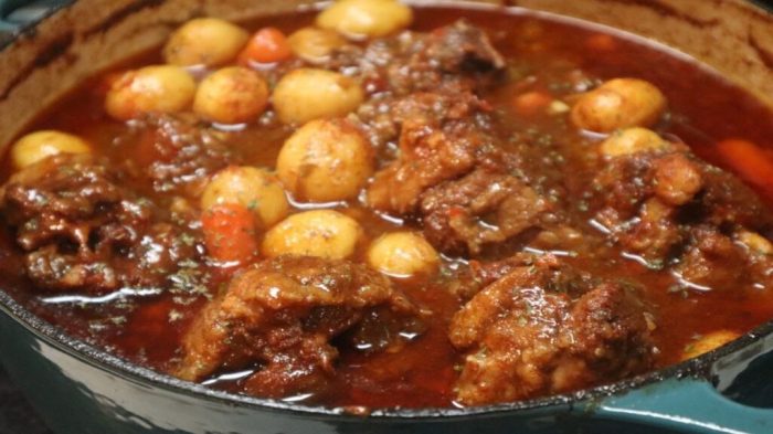 How to cook oxtail south african style