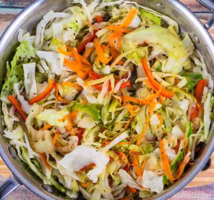 How to cook steamed cabbage jamaican style